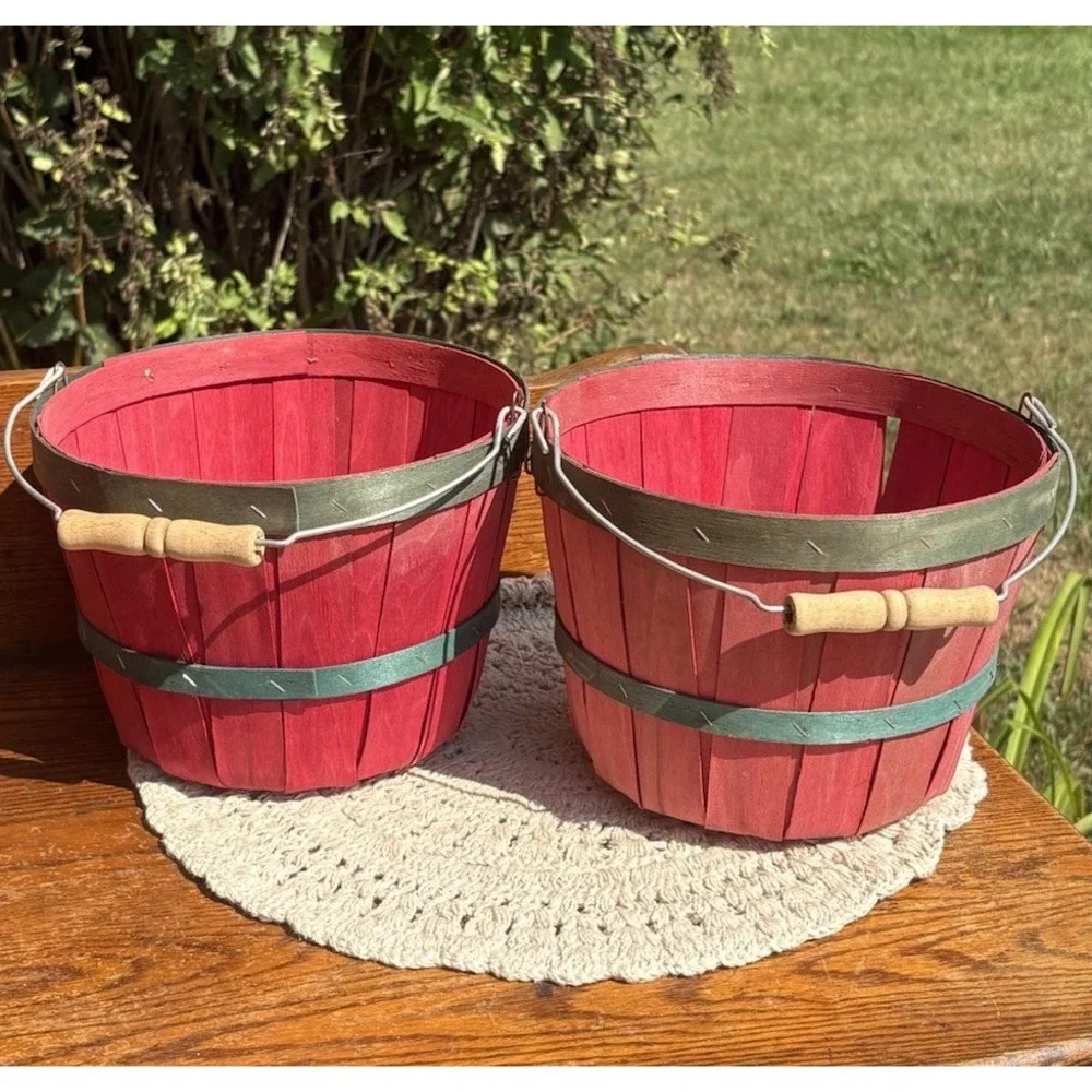 Vintage Two Country Apple Picking Farm Basket Wood Handle In Red/Green 7.5 X 9